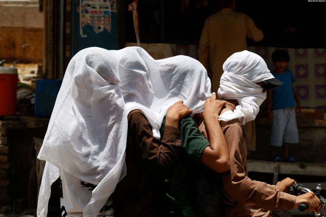 Cehennem sıcakları hayatı felç etti - Resim: 2